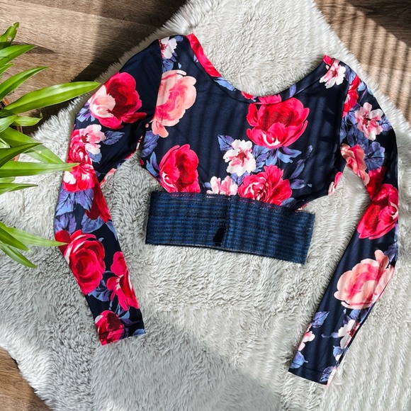 NWT Cute Booty Lounge Crop Top - Picture 2 of 10